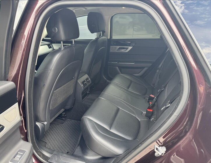 Jaguar XF Kombi 2,0 l 177 kw