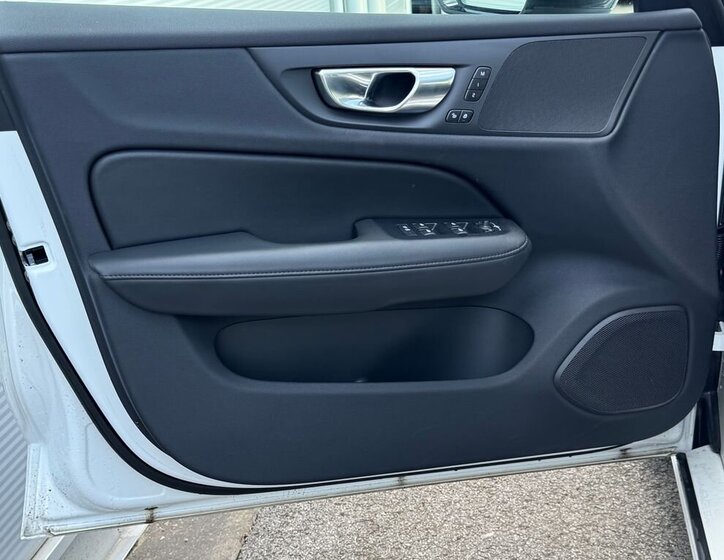 Volvo V60 Kombi 2,0 l 145 kw