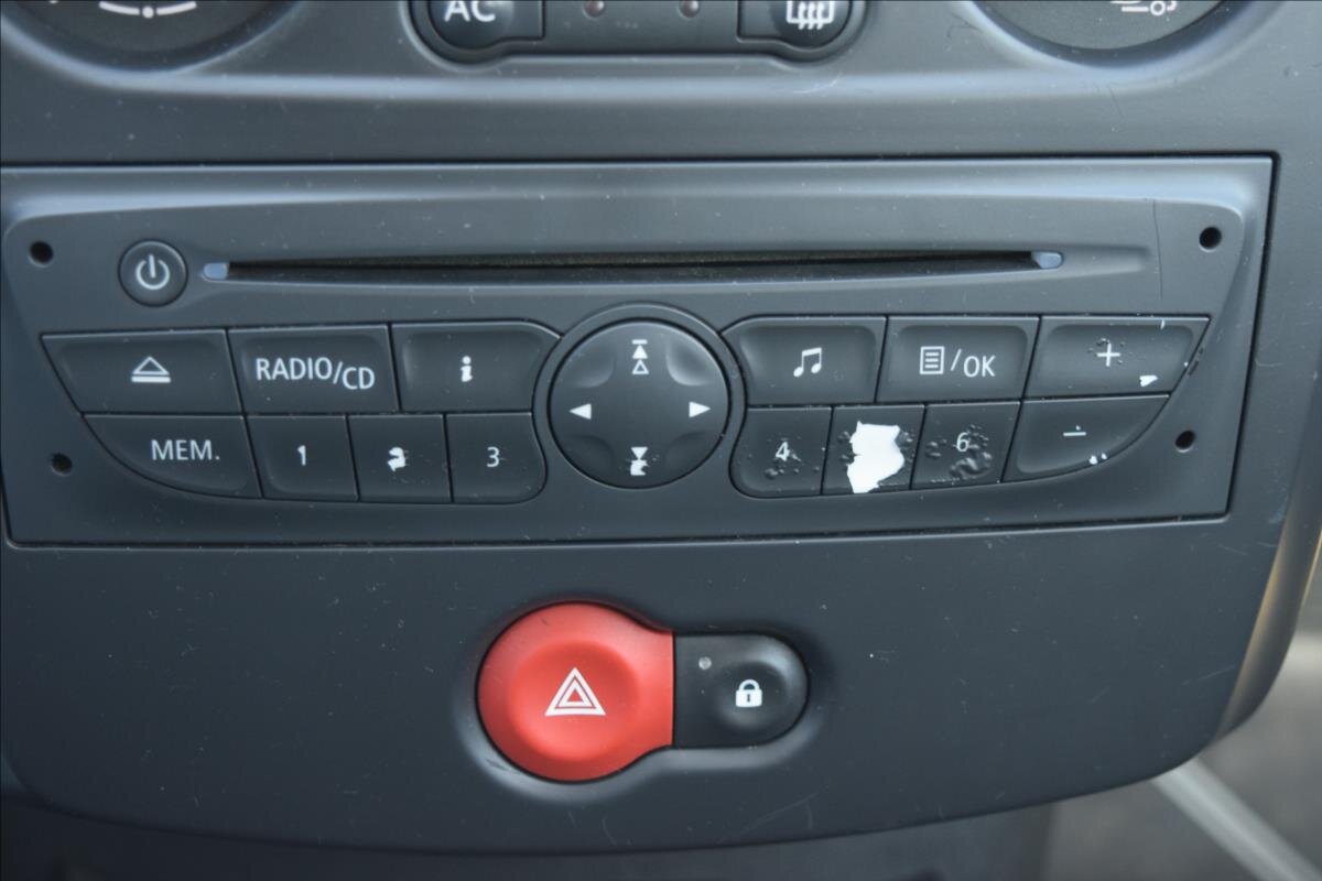 Renault Clio Kombi 1,1 l 74 kw