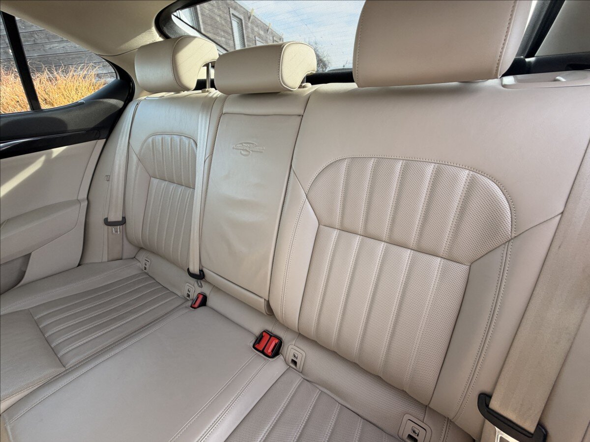 Škoda Superb Liftback 2,0 l 140 kw