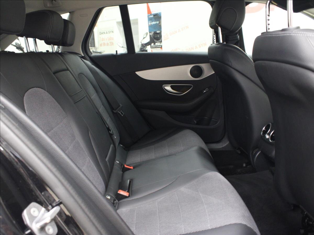 Mercedes-Benz Třídy C Kombi 2,0 l 135 kw