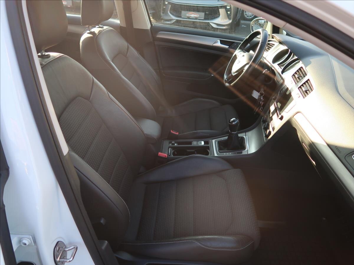 Volkswagen Golf Kombi 1,2 l 81 kw