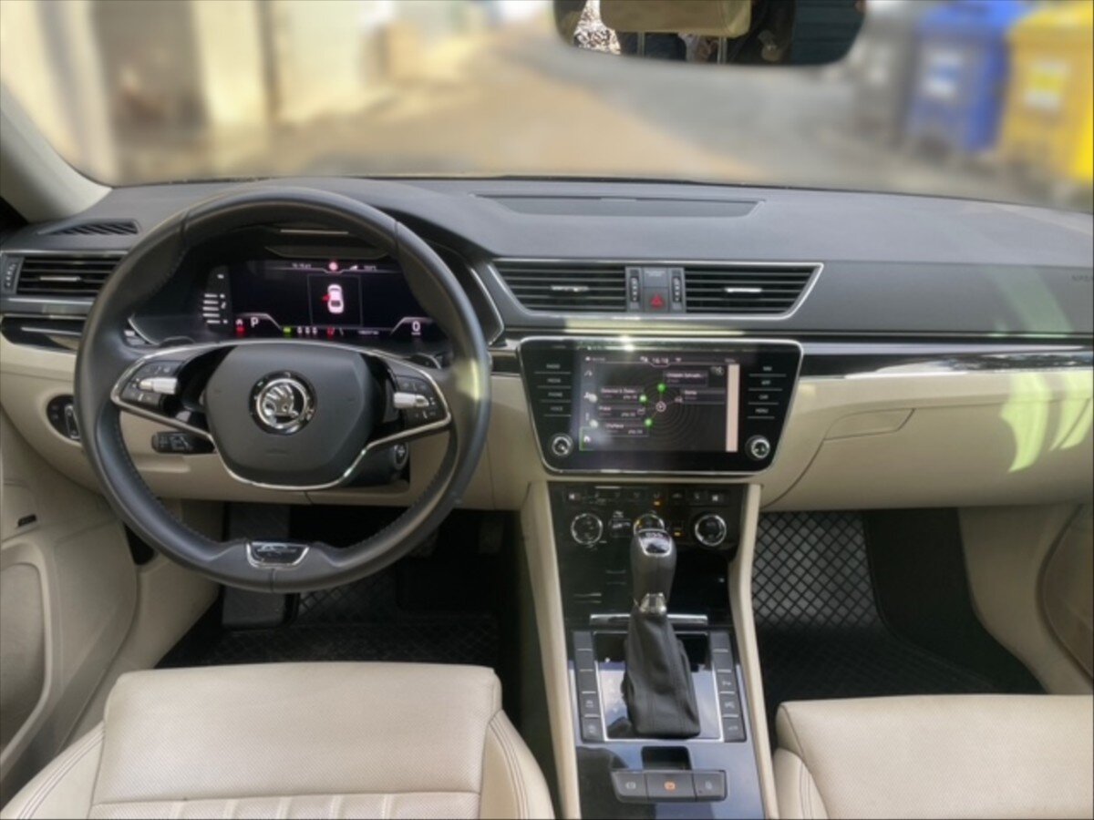 Škoda Superb Sedan / Limuzína 2,0 l 110 kw