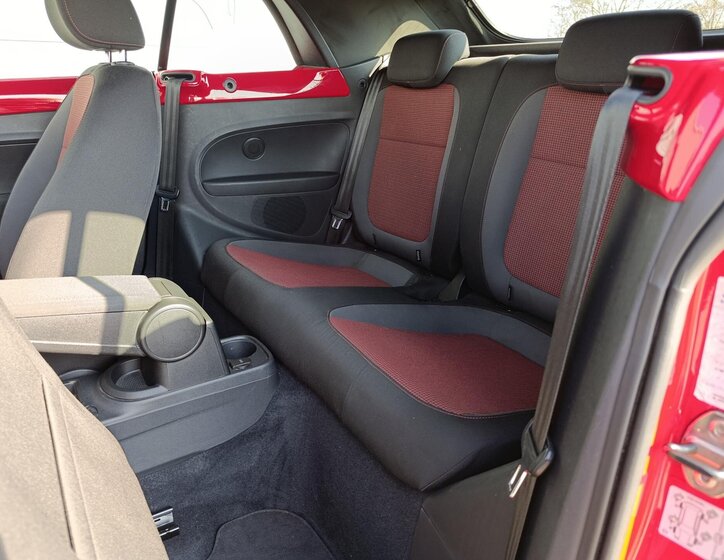 Volkswagen Beetle Kabriolet 1,2 l 77 kw