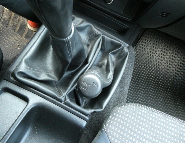 Mitsubishi L200 Pick-up 2,5 l 100 kw