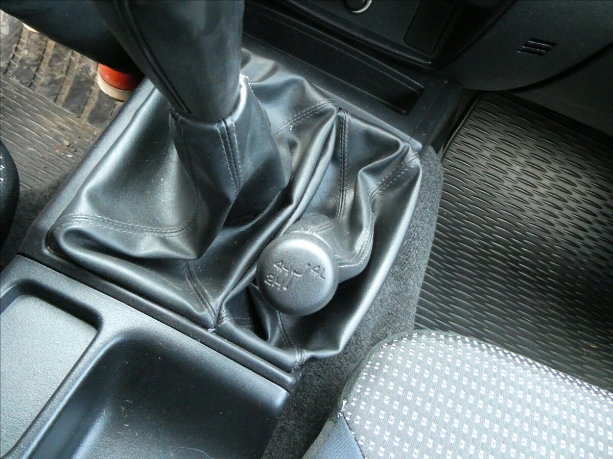 Mitsubishi L200 Pick-up 2,5 l 100 kw