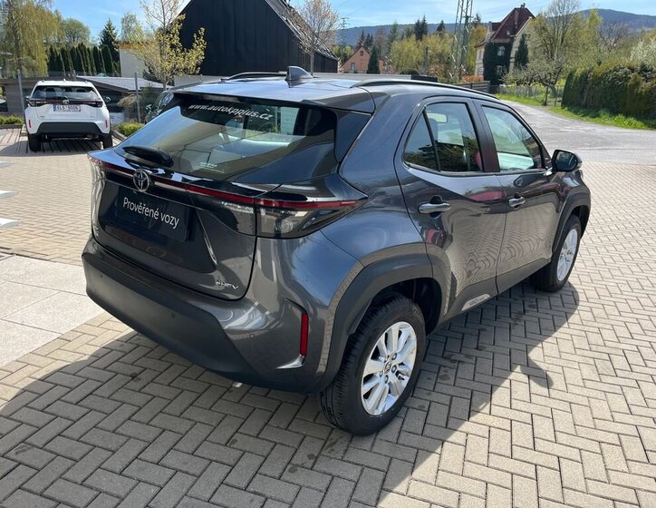Toyota Yaris Cross SUV / Terénní 1,5 l 68 kw