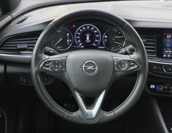Opel Insignia 8