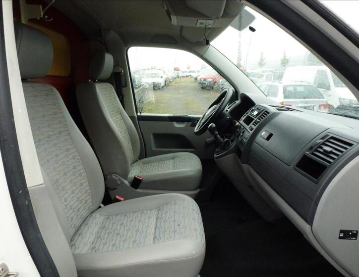 Volkswagen Transporter 28