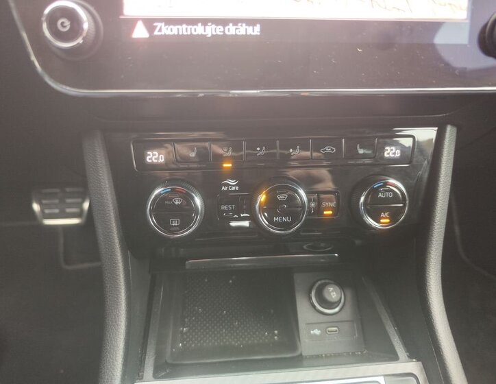 Škoda Superb Kombi 2,0 l 140 kw