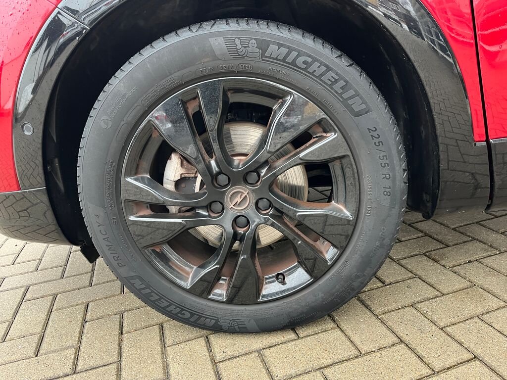 Opel Grandland SUV 1,2 l 96 kw