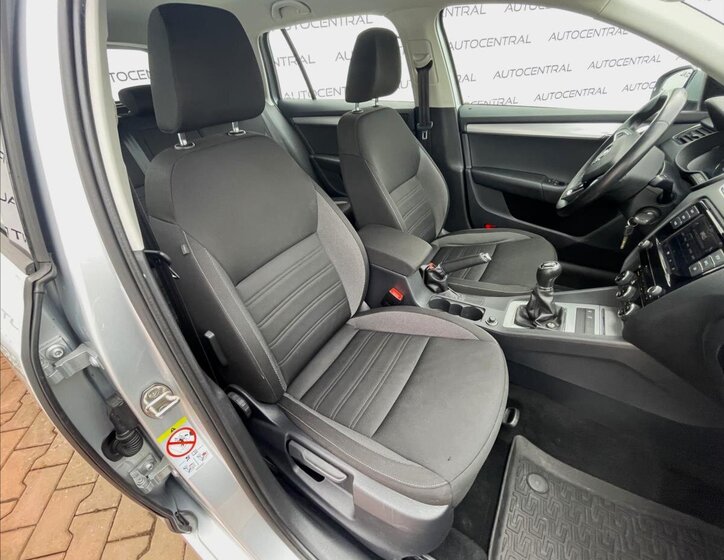 Škoda Octavia 21