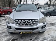 Mercedes-Benz Třídy M SUV 4,0 l 225 kw