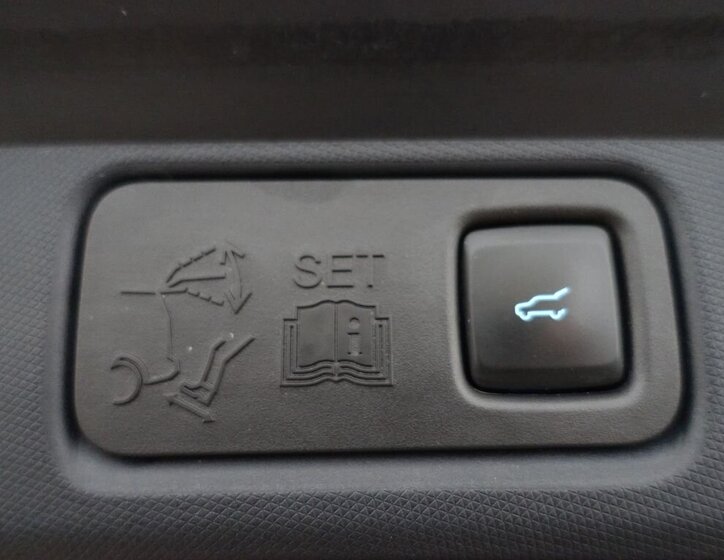 Ford Mustang Mach-E SUV / Terénní 0,0 198 kw