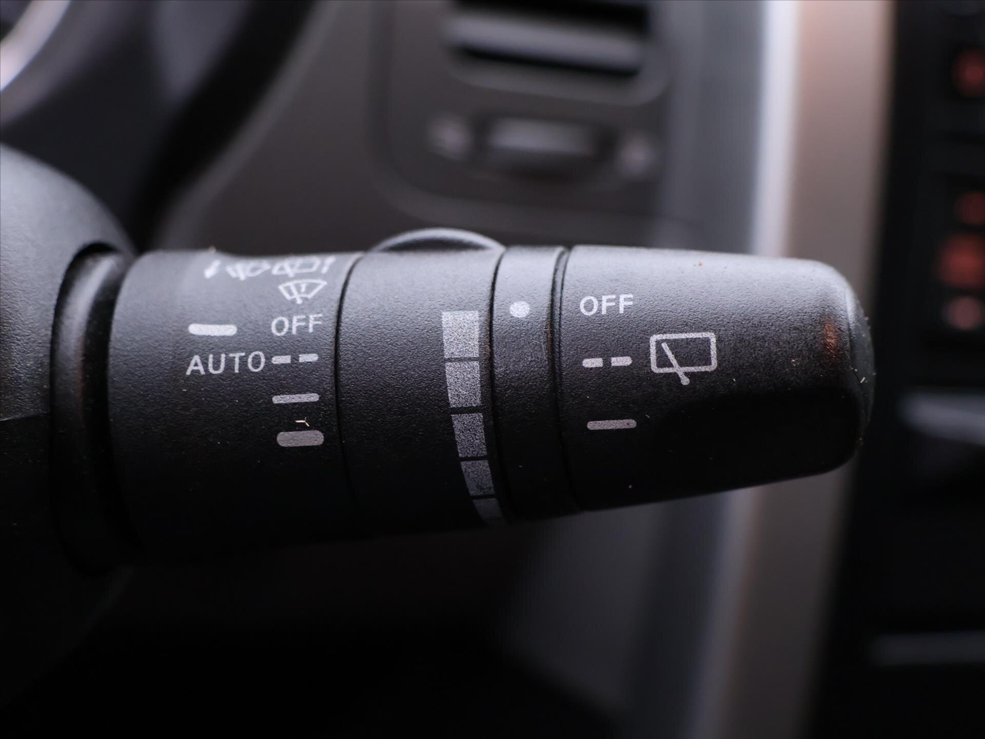 Nissan X-Trail SUV / Terénní 2,0 l 110 kw