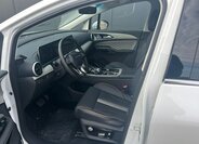 Dongfeng Ostatní MPV 1,5 l 180 kw