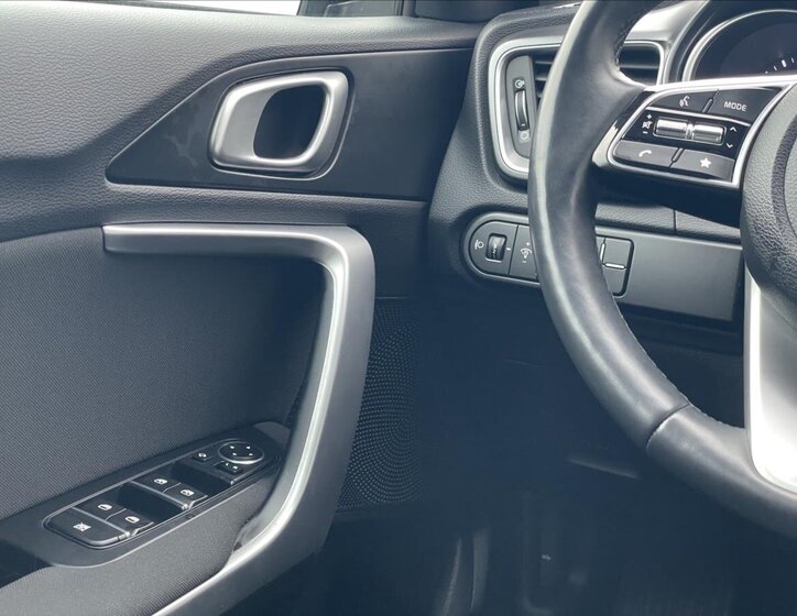 KIA Ceed Hatchback 998,0 74 kw