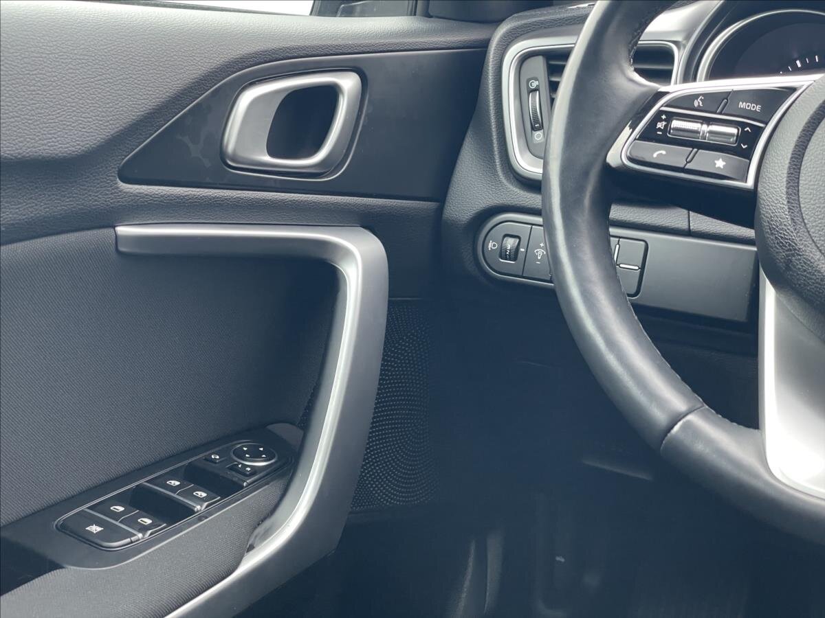 KIA Ceed Hatchback 998,0 74 kw