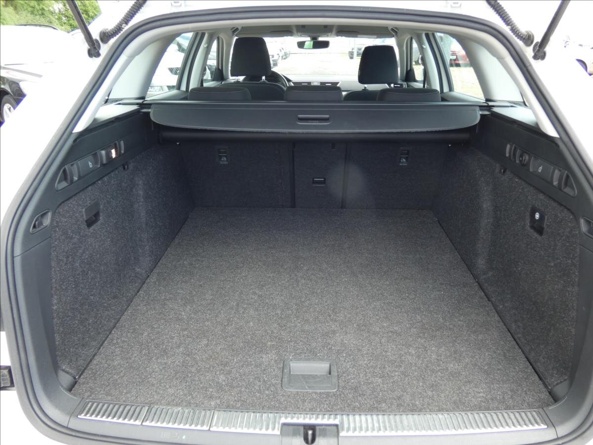 Škoda Superb Kombi 2,0 l 110 kw