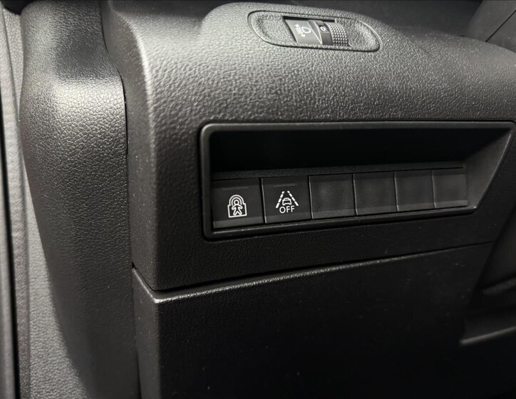 Peugeot Rifter MPV 1,5 l 96 kw