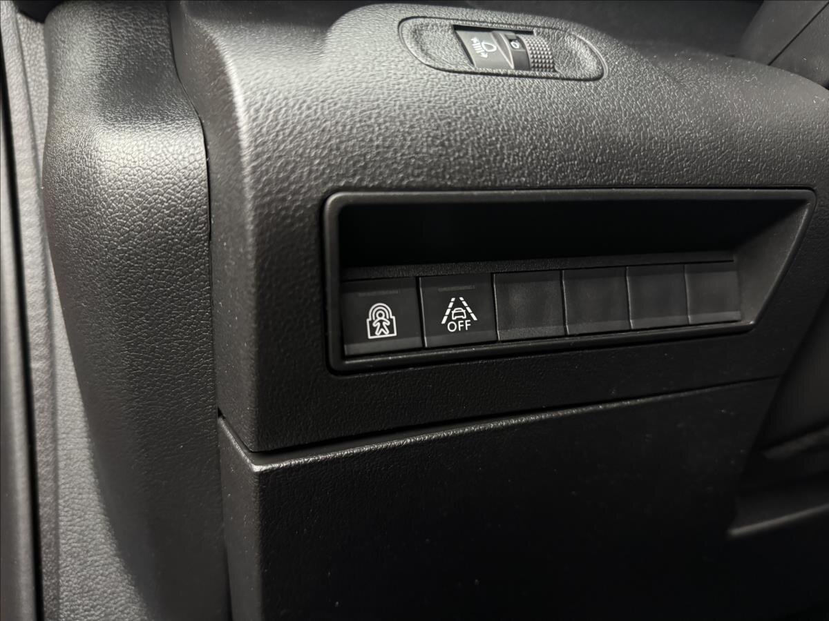 Peugeot Rifter MPV 1,5 l 96 kw