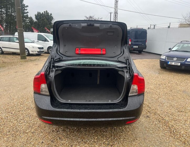 Volvo S40 Sedan 1,6 l 84 kw