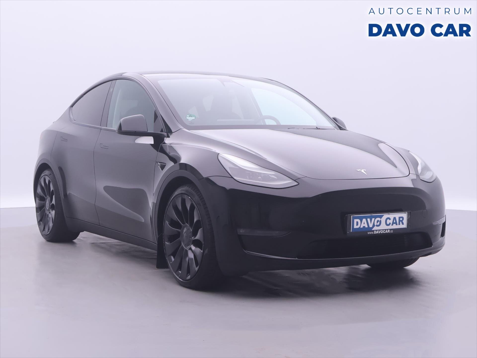 Tesla Model Y SUV / Terénní 0,0 393 kw