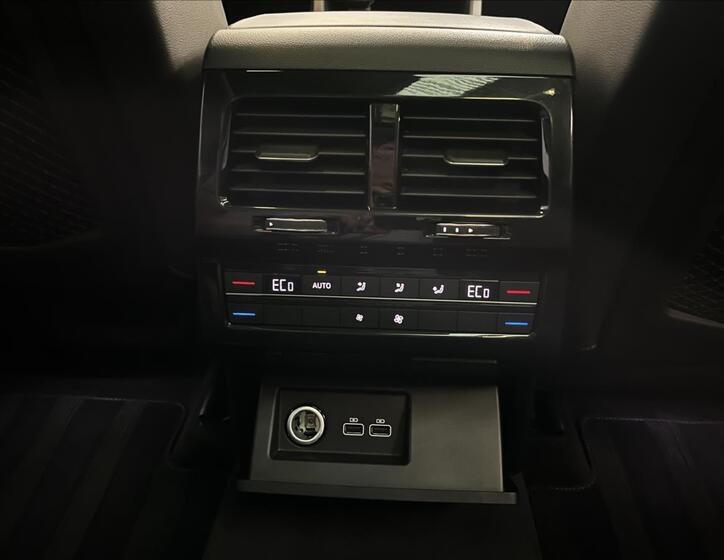 Volkswagen Touareg 27