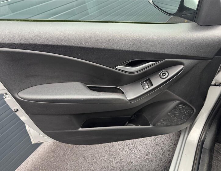 Hyundai ix20 MPV 1,6 l 91 kw