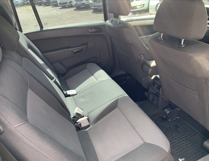 Opel Zafira Kombi 1,9 l 88 kw