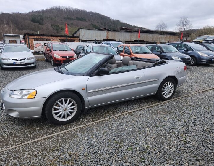 Chrysler Sebring Kabriolet 2,7 l 149 kw