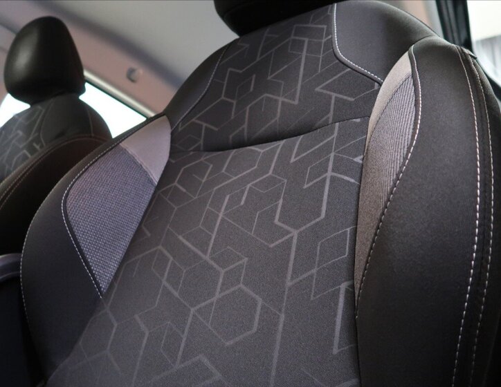 Peugeot 2008 SUV / Terénní 1,2 l 81 kw