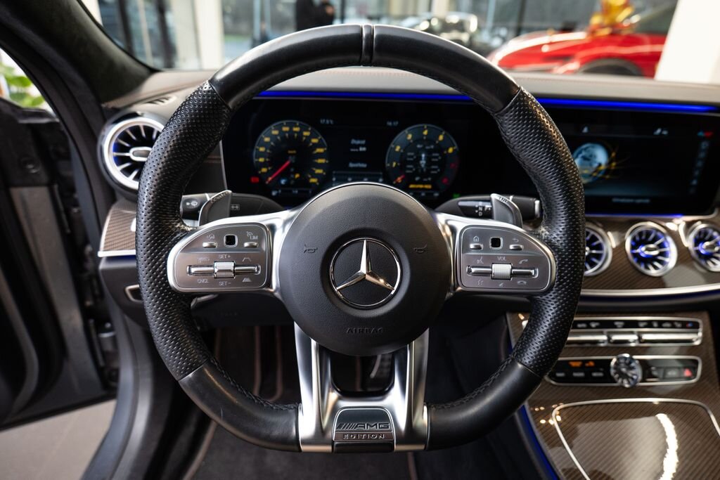 Mercedes-Benz CLS Sedan 3,0 l 320 kw