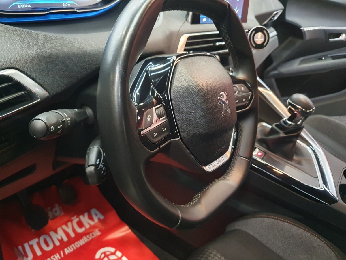 Peugeot 3008 SUV / Terénní 1,2 l 96 kw