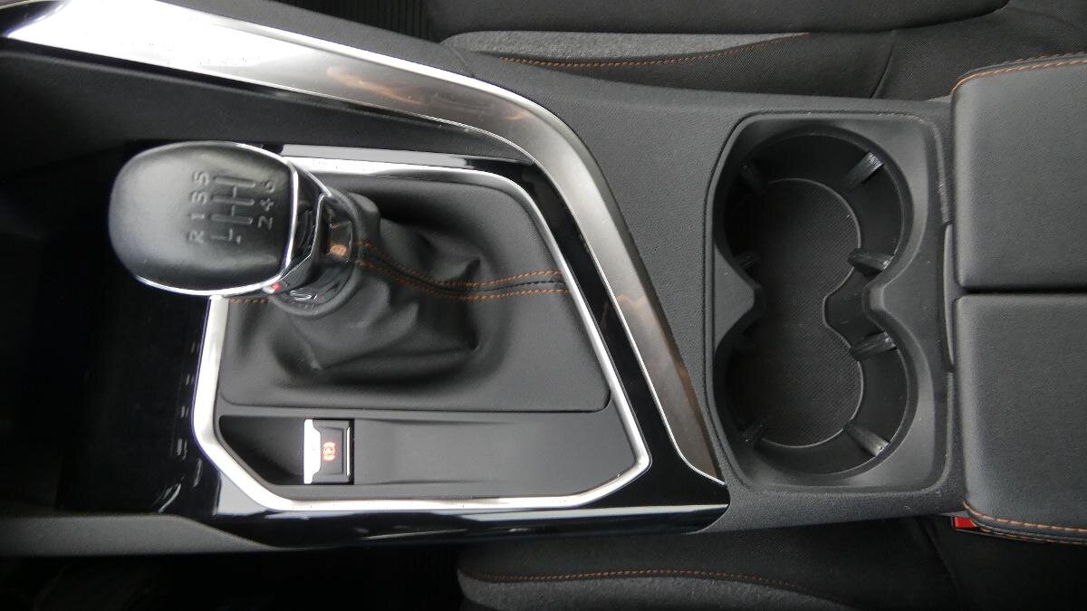 Peugeot 5008 SUV / Terénní 1,2 l 96 kw