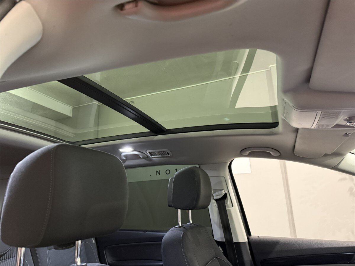 Seat Alhambra MPV 2,0 l 103 kw