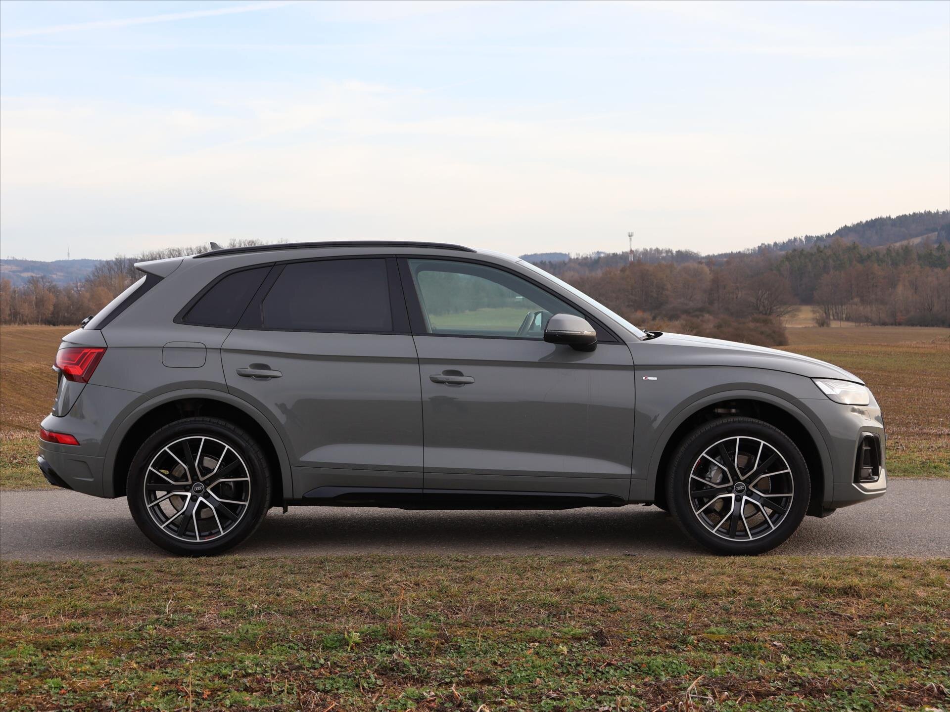 Audi Q5 SUV / Terénní 2,0 l 150 kw