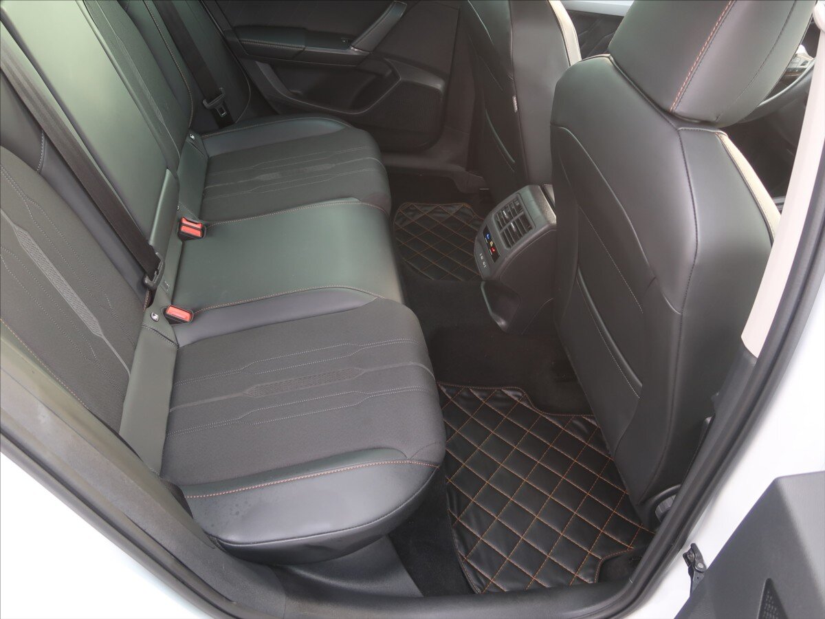 Cupra Formentor SUV / Terénní 2,0 l 140 kw