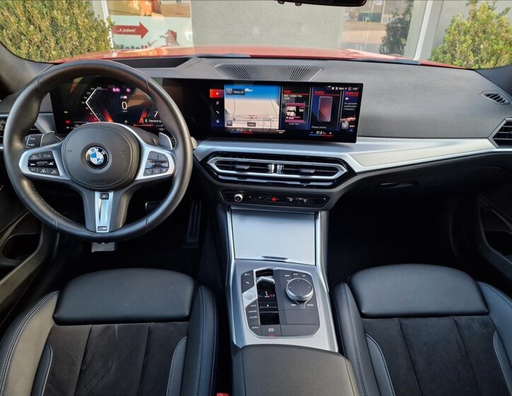 BMW Řada 3 Sedan / Limuzína 2,0 l 140 kw