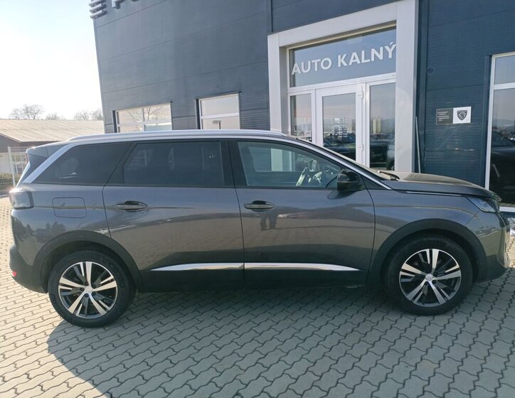 Peugeot 5008 SUV / Terénní 1,5 l 96 kw