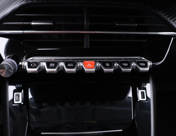 Peugeot 2008 SUV 1,2 l 74 kw