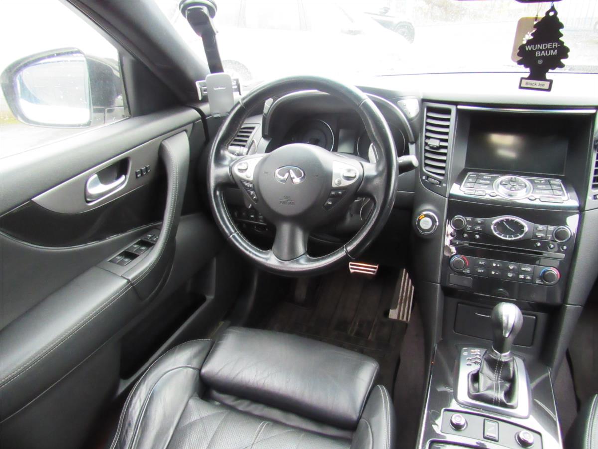 Infiniti FX30