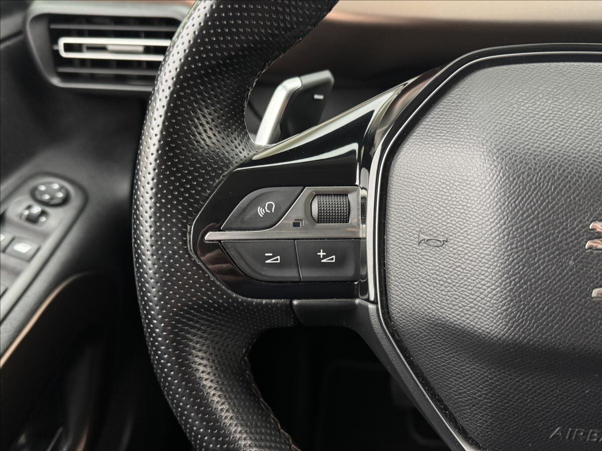 Peugeot Rifter MPV 1,5 l 96 kw