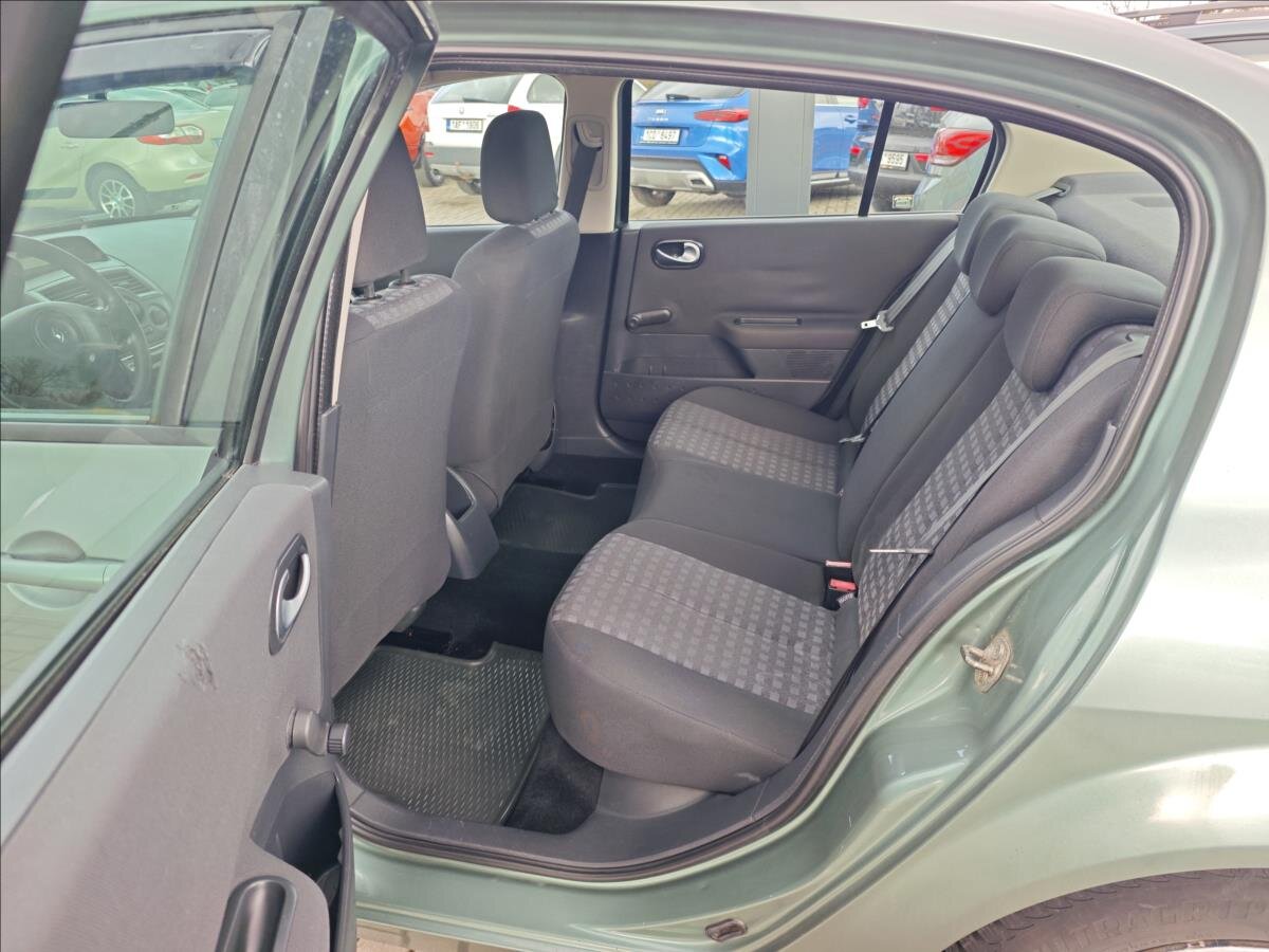 Renault Mégane Sedan / Limuzína 1,4 l 72 kw