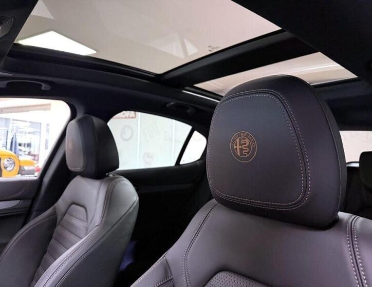 Alfa Romeo Stelvio SUV / Terénní 2,0 l 206 kw