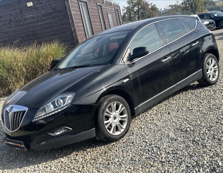 Lancia Delta Hatchback 1,4 l 88 kw