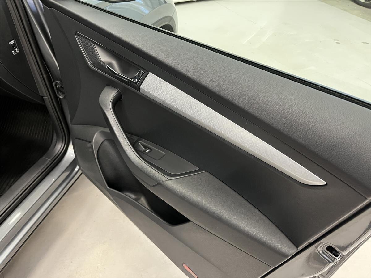 Škoda Karoq SUV 1,5 l 110 kw