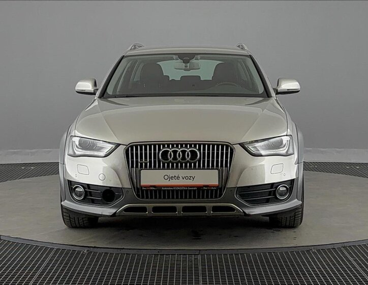 Audi A4 Allroad Kombi 2,0 l 140 kw