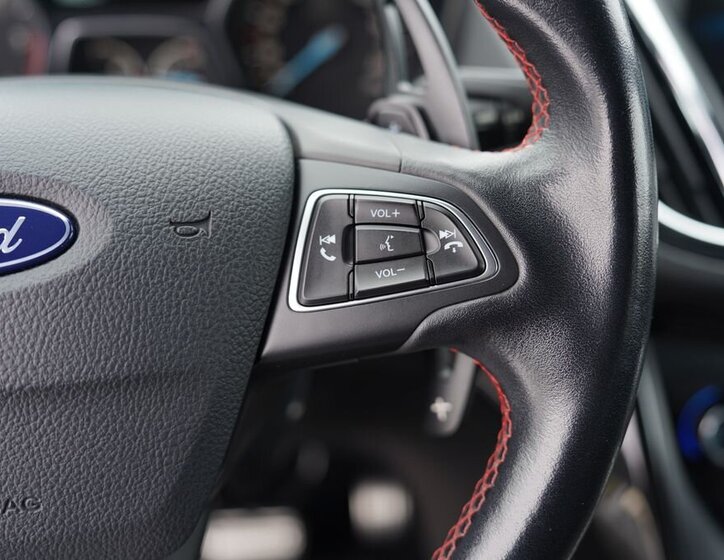 Ford Kuga SUV 2,0 l 132 kw