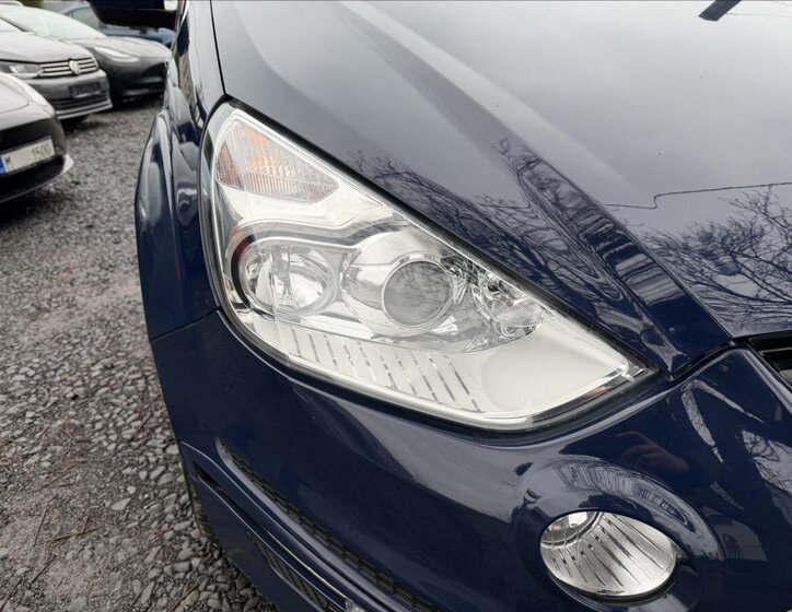Ford S-MAX MPV 2,2 l 147 kw